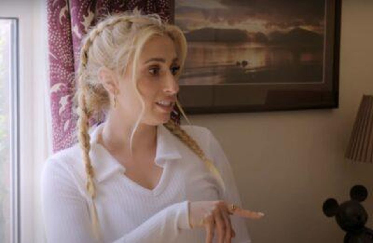 Stacey_Solomon_Swash_discute_le_difficolt_mentali_e_la_cura_di_s_m1mq6gJrjl - Confidenze24 Source: BBC/YouTube - - Stacey Solomon su Sort Your Life Out