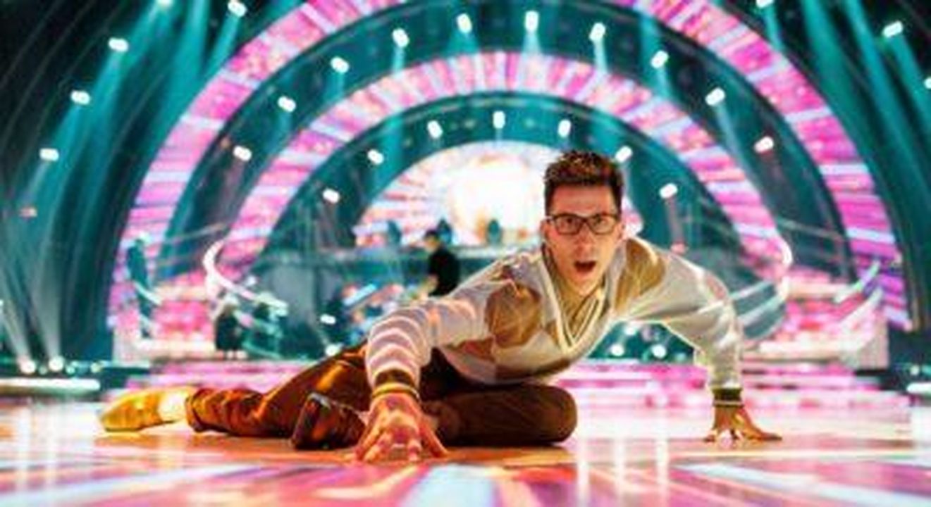 Strictly_Come_Dancing_annuncia_Comic_Relief_special_3dfLJVSPse - Confidenze24 Source: BBC - - Russell Kane durante il speciale di Strictly Red Nose Day