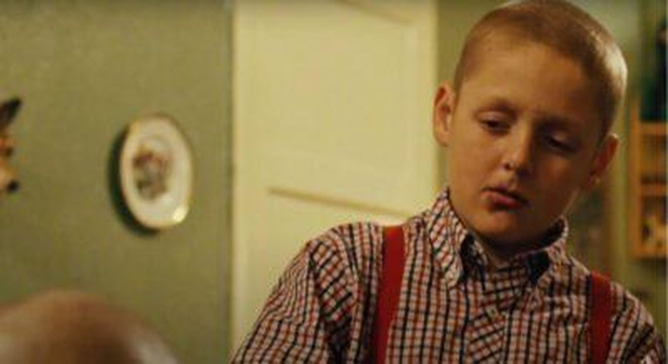 Thomas_Turgoose_e_Stephen_Graham_si_sono_incontrati_durante_le_riprese_di_This_Is_England_Ald8UEWNpg - Confidenze24 Source: Channel 4 - - Thomas Turgoose in This Is England