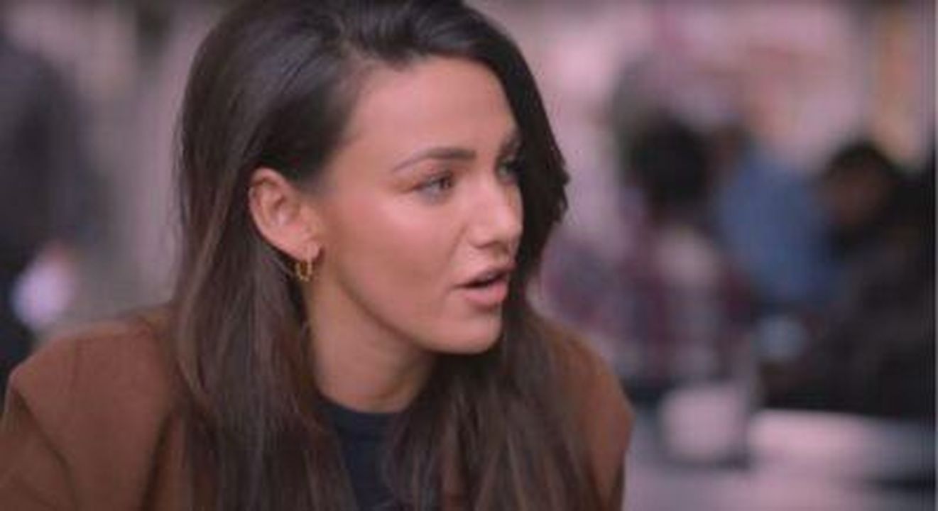Tributo_alla_bisnonna_di_Michelle_QeKRWa05rw - Confidenze24 Source: BBC - BBC - Michelle Keegan in Who Do You Think You Are