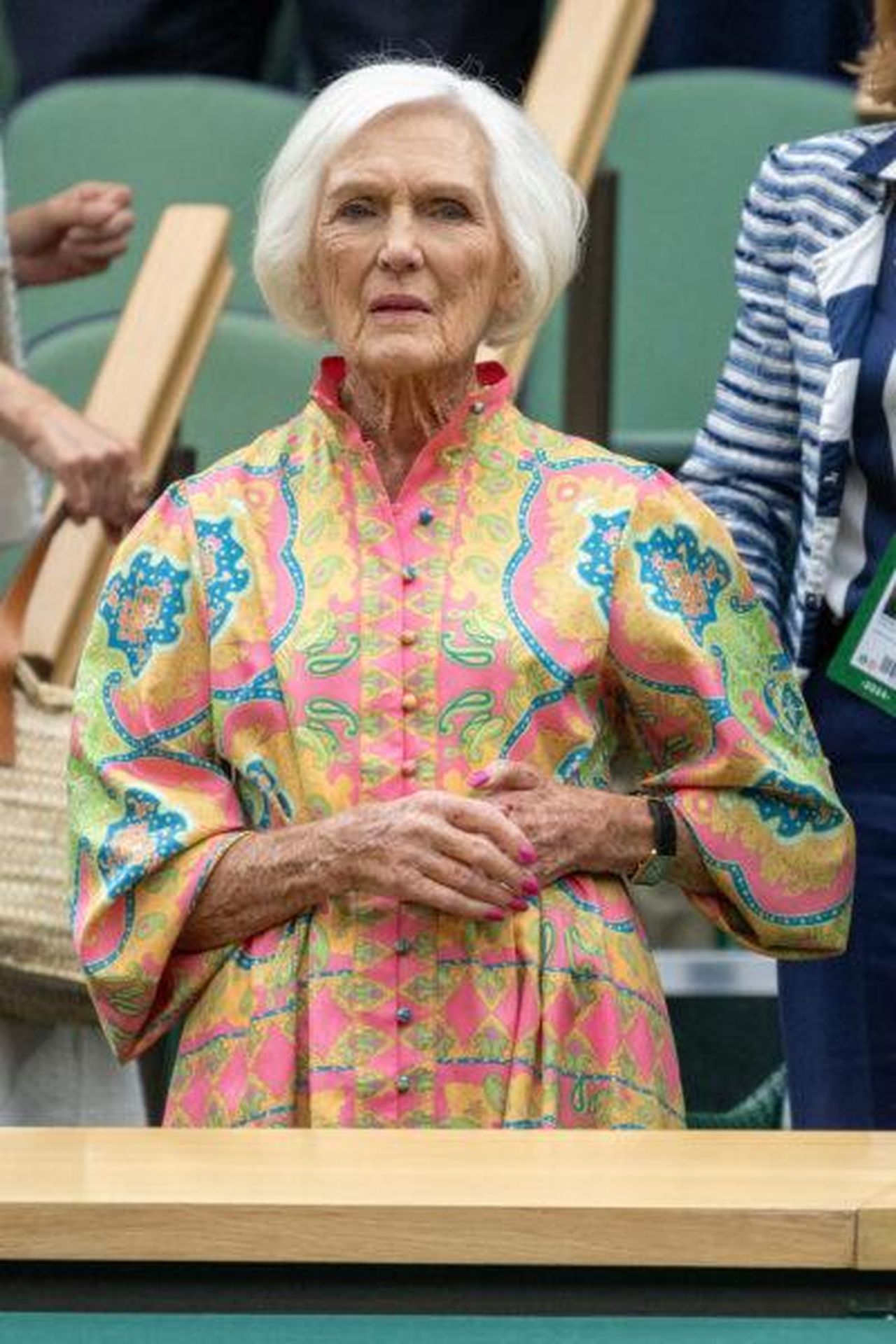 Una_tragedia_CFxDz19tpw - Confidenze24 Source: Cover Images - - Mary Berry a Wimbledon