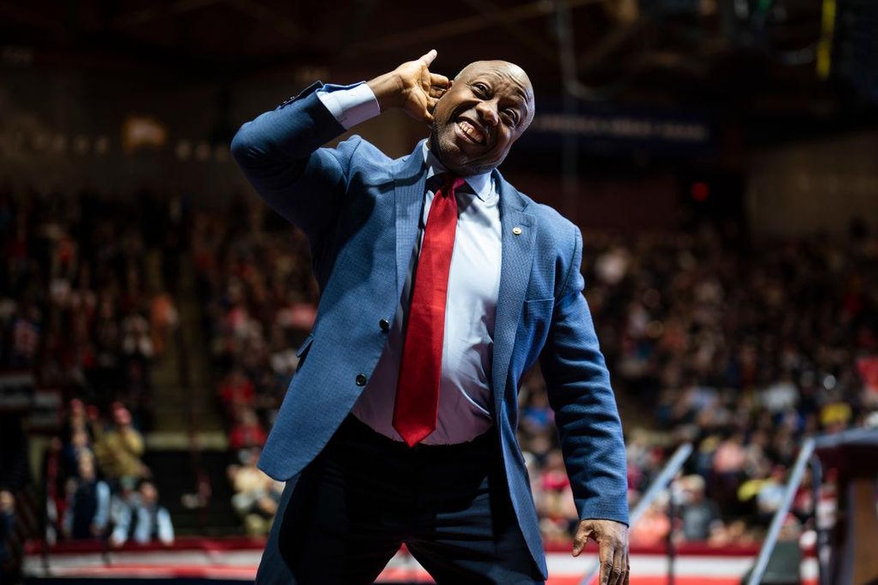 Waters_Accusa_Trump_di_Voler_la_Violenza_Ew0oSce4k4 - Confidenze24 Source: The Washington Post / Getty - Getty Images - Trump Rock Hill South Carolina
