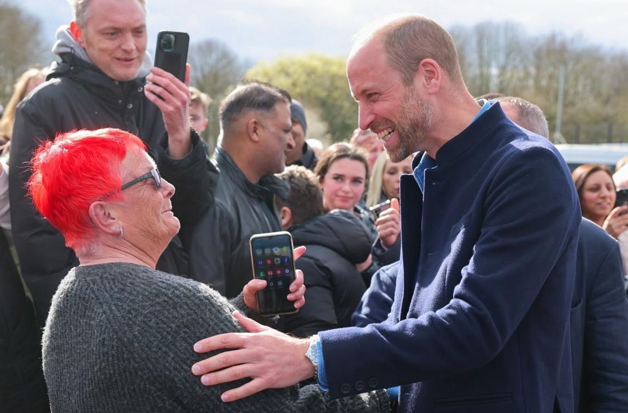 William_e_la_vittoria_dellAston_Villa_74gFyCg5Bz - Confidenze24 William e la vittoria dell'Aston Villa Il Principe William durante la partita dell'Aston Villa