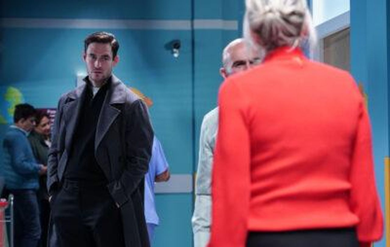Zack_scopre_la_verit_E7zeYHbvCS - Confidenze24 Source: BBC - - Zack riceve una grande rivelazione