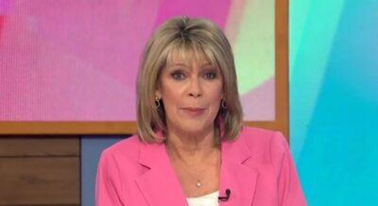 Ruth_Langsford_rivela_linfezione_polmonare_della_madre_Joan_gr5V9t9bG5 - Confidenze24 Source: ITV - - Ruth Langsford su Loose Women
