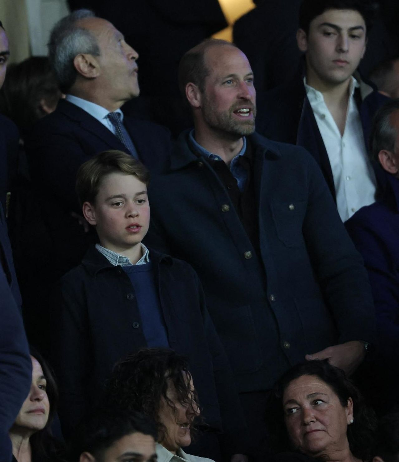 William_e_George_a_Parigi_per_la_Champions_League_es2SbwTBnV - Confidenze24 William e George a Parigi per la Champions League William e George durante la partita